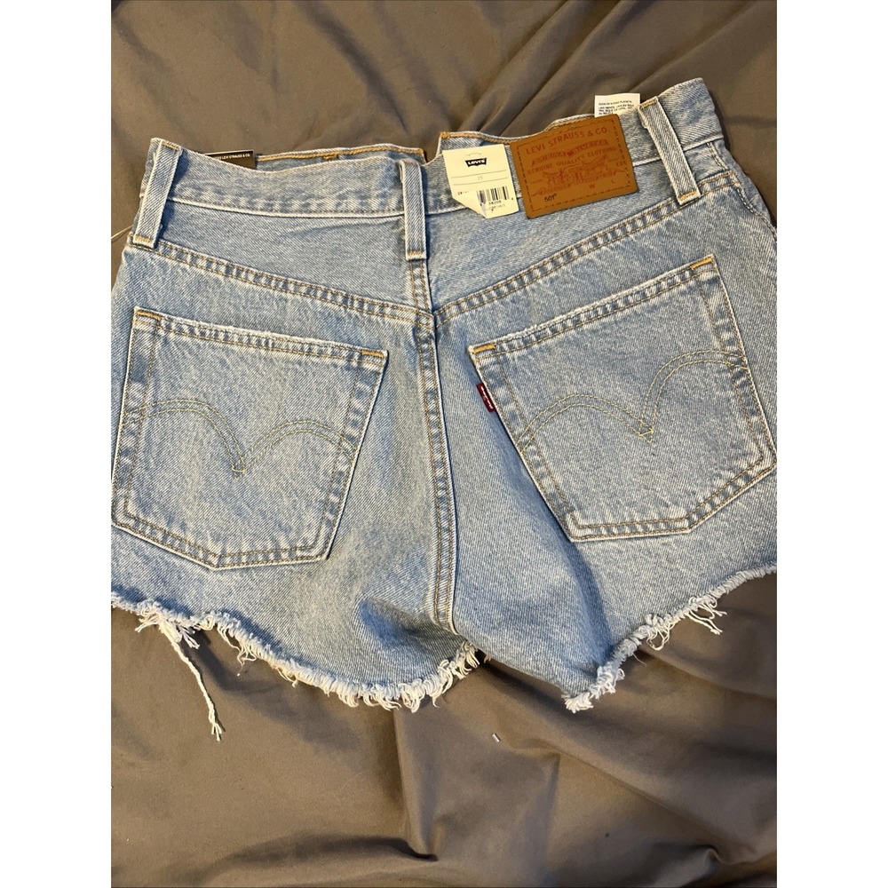 Levis 501 Shorts SZ 25 Cut Off Denim Button‎ Fly High Rise Distressed Raw Hem - Picture 4 of 4